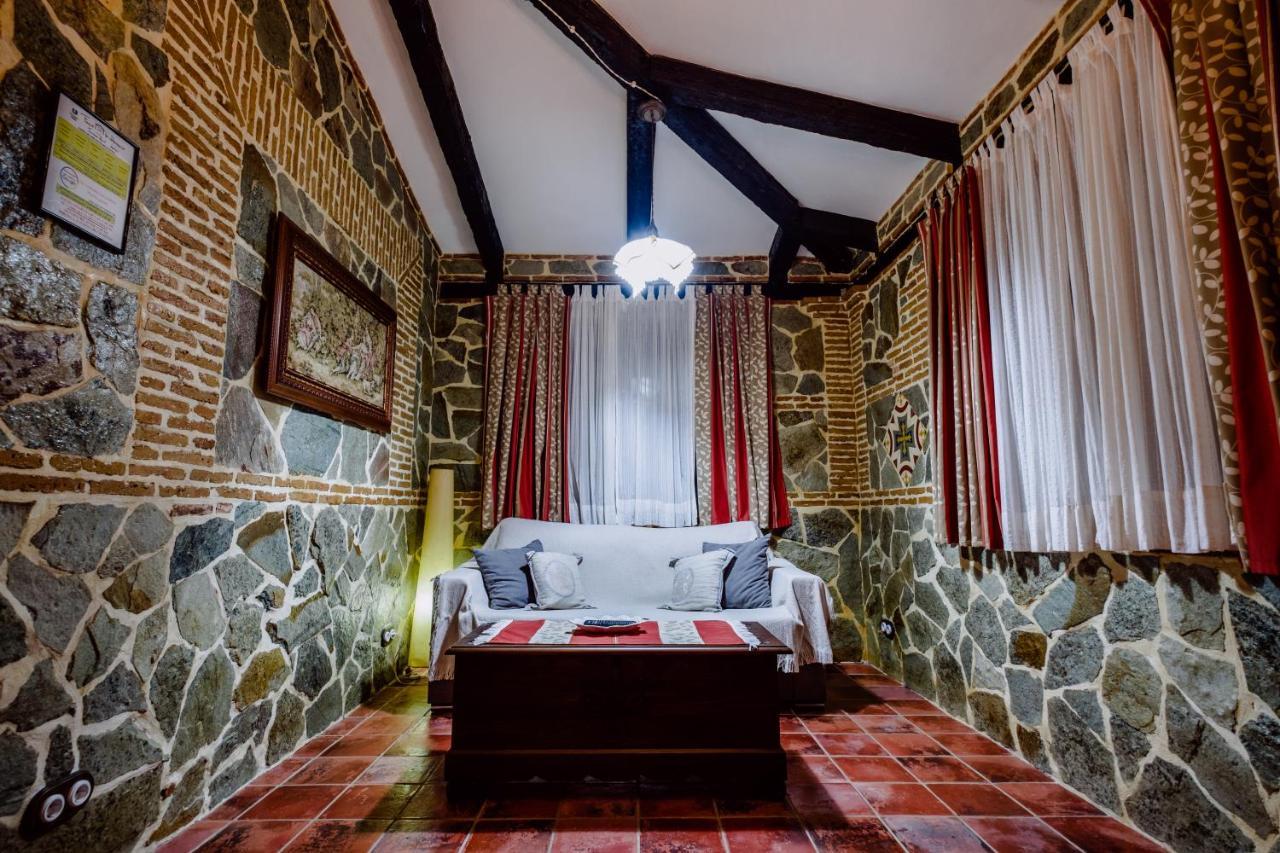 Hotel Rural Finca La Herencia Guadalcanal Eksteriør bilde
